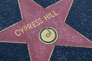 ABD, CALIFORNIA, HOLYWOOD - 20 Mayıs 2019: Hollywood, Kaliforniya 'daki Hollywood Şöhret Yolu' nda Cypress Hill yıldızı 