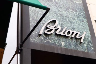 Redondo Plajı, Kaliforniya, ABD - 26 Mayıs 2023: Alışveriş caddesi 