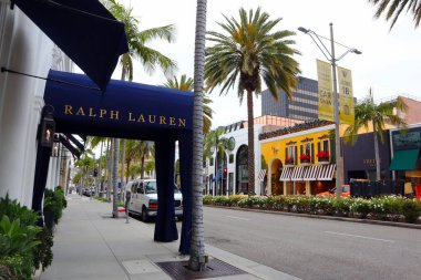 Redondo Plajı, Kaliforniya, ABD - 26 Mayıs 2023: Alışveriş caddesi 