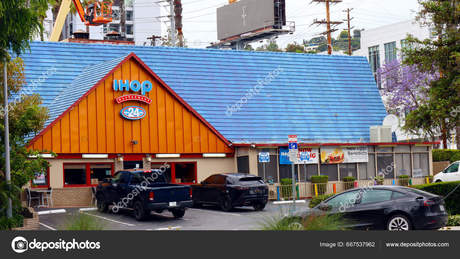 Driving IHOP Restaurant Los Angeles Cali, Stock Video