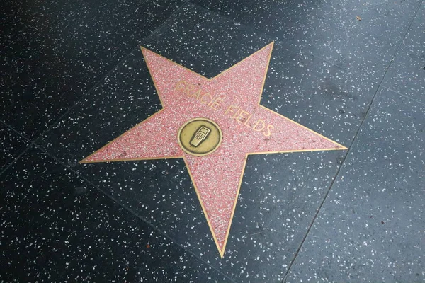 2019年5月20日 美国加利福尼亚州好莱坞名人步行街上的格拉西 菲尔德明星 — 图库照片