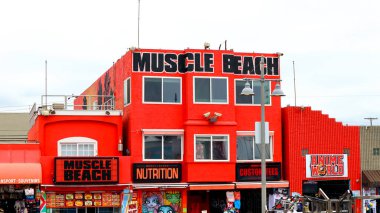 Venice Beach (Los Angeles), Kaliforniya, ABD - 1 Haziran 2023: Muscle Beach Venice Spor Salonu 1817 Ocean Front Walk