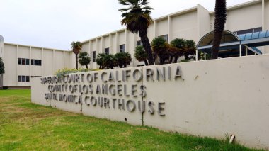 Santa Monica, California, ABD - 31 Mayıs 2023: Santa Monica Adliyesi Los Angeles County, Kaliforniya, ABD