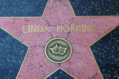 ABD, CALIFORNIA, HOLYWOOD - 29 Mayıs 2023: Hollywood, California 'daki Hollywood Şöhret Yolu' nun yıldızı Linda Hopkins 