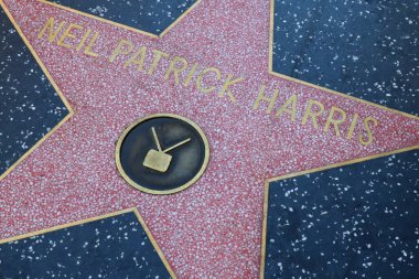 ABD, CALIFORNIA, HOLYWOOD - 29 Mayıs 2023: Neil Patrick Harris Hollywood, Kaliforniya 'daki Şöhret Yolu' nun yıldızı 