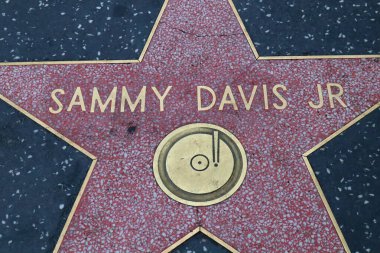 Hollywood (Los Angeles), Kaliforniya 29 Mayıs 2023: Hollywood Bulvarı 'nda Sammy Davis JR' ın yıldızı