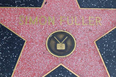 Hollywood (Los Angeles), Kaliforniya 29 Mayıs 2023: Hollywood Bulvarı 'nda Simon Fuller' ın Yıldızı