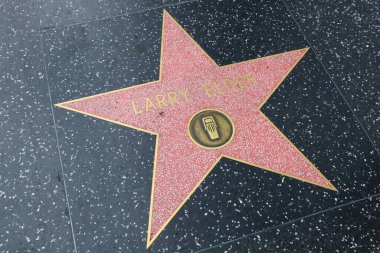 Hollywood (Los Angeles), Kaliforniya 29 Mayıs 2023: Hollywood Bulvarı 'nda Larry Elder' ın Yıldızı