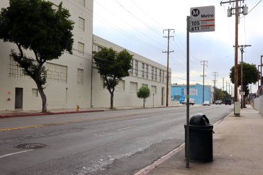 Los Angeles, Kaliforniya 3 Haziran 2023 Los Angeles Metro Otobüs Durağı. Los Angeles Eyaletinin Toplu Taşımacılığı