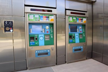 Los Angeles, Kaliforniya 16 Haziran 2023 Los Angeles Metro İstasyonu Metro Tren Bilet Makinesi 