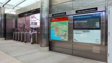 Los Angeles, Kaliforniya 16 Haziran 2023: Küçük Tokio-Arts Bölgesi Metro Demiryolu A Hattı ve E Hattı 16 Haziran 2023 'te açıldı.