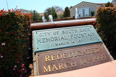 SOUTH GATE (Los Angeles County), Kaliforniya 27 Haziran 2023: SouTH GATE Memorial Fountain