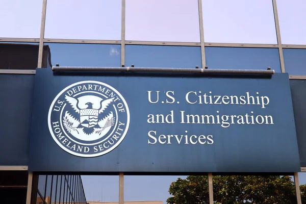 カリフォルニア州サンディエゴ 2023年6月30日 Uscis アメリカ 市民権 移民サービス アメリカ合衆国国土安全保障省 — ストック写真