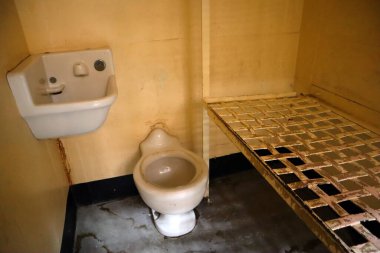 Hücreli Cezaevi Hapishanesi