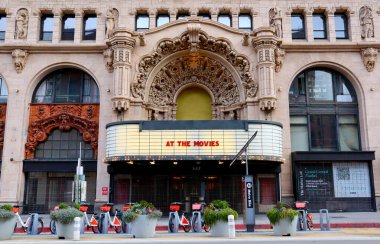 Los Angeles, Kaliforniya 8 Haziran 2023: 307 S. Broadway, Los Angeles 'ta MILLION DOLLAR Tiyatrosu