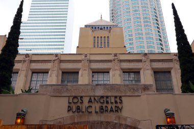 Los Angeles, Kaliforniya 15 Haziran 2023: LOS ANGELES Halk Kütüphanesi - Merkez Kütüphane 630 W. 5. Cadde, Los Angeles