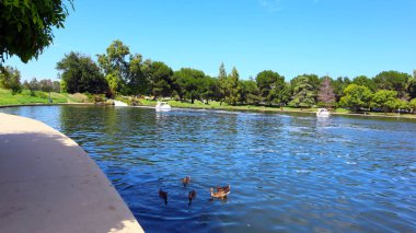 Los Angeles, Kaliforniya: Balboa Gölü - Anthony C. Beilenson Park 6300 Balboa Bulvarı, Van Nuys (Los Angeles), Kaliforniya