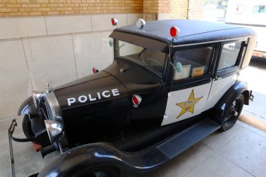 Los Angeles, Kaliforniya 5 Temmuz 2023: Los Angeles Polis Müzesi 'nde polis araçları sergisi, Los Angeles Polis Departmanı' nın zengin tarihine adanmıştır.