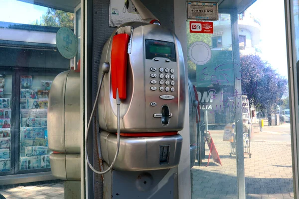 Италия Сентября 2023 Года Общественная Телефонная Будка Управляемая Tim Ранее — стоковое фото