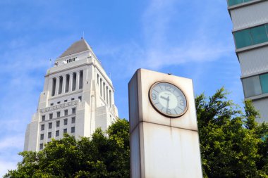 Los Angeles, Kaliforniya 22 Eylül 2023: Nagoya Saat Kulesi, Los Angeles Şehir Merkezi 'nde bulunan bir saat kulesidir.
