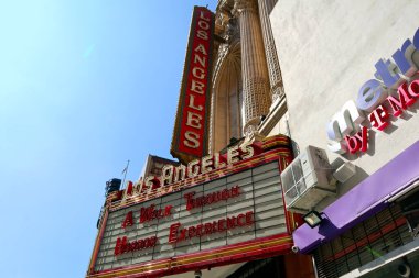 Los Angeles, Kaliforniya 9 Ekim 2023 Los Angeles Tiyatrosu, Los Angeles şehir merkezindeki tarihi Broadway Tiyatrosu 615 S. Broadway 'deki tarihi tiyatro.