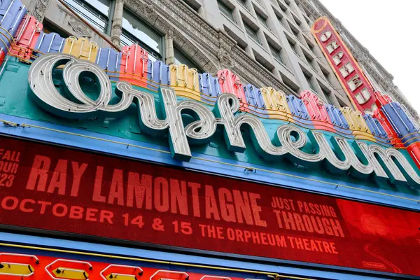 Los Angeles, Kaliforniya 9 Ekim 2023 Orpheum Tiyatrosu, Los Angeles 'ın merkezindeki tarihi Broadway Tiyatrosu 842 S. Broadway' deki tarihi tiyatro.