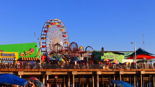 Santa Monica, California, ABD: Santa Monica Pasifik Parkı Sahilden gün batımına doğru manzara