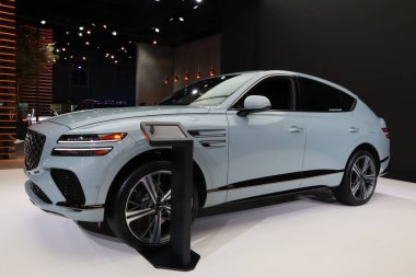 Los Angeles, Kaliforniya 17 Kasım 2023 GENESIS GV80 Coupe 2023 Los Angeles Oto Fuarı. Los Angeles Otomobil Fuarı Kuzey Amerika 'daki en büyük otomobil fuarlarından biridir.