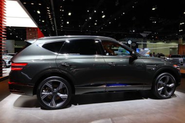 Los Angeles, Kaliforniya 17 Kasım 2023 GENESIS GV80 2023 Los Angeles Otomobil Fuarı. Los Angeles Otomobil Fuarı Kuzey Amerika 'daki en büyük otomobil fuarlarından biridir.