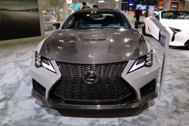 Los Angeles, Kaliforniya 17 Kasım 2023 Los Angeles Otomobil Fuarı 'nda LEXUS RC. Los Angeles Otomobil Fuarı Kuzey Amerika 'daki en büyük otomobil fuarlarından biridir.