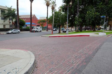Los Angeles, Kaliforniya 15 Kasım 2023 Powers Place, Los Angeles 'ın en kısa caddesi, Alvarado Terrace Tarihi Bölgesi' nde yer almaktadır.