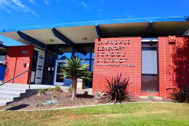 Lawndale, California 8 Ekim 2023 LAWNDALE İlköğretim Okulu Bölgesi 4161 Batı 147. Cadde, Lawndale