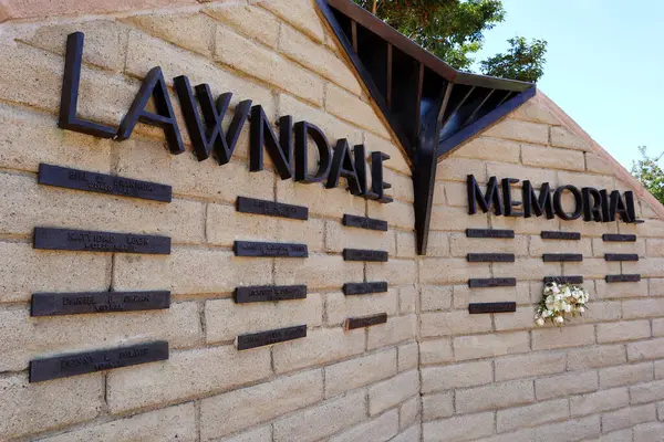 Lawndale, Kaliforniya 8 Ekim 2023 LAWNDALE MEMORIAL Anıtı