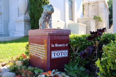Los Angeles, California - 16 Ekim 2023: TOTO Film Yıldızı Anıtı, 1939 yapımı 
