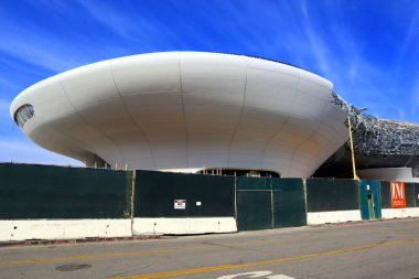 Los Angeles, California - 4 Kasım 2023: LMNA Lucas Hikaye Sanatları Müzesi yapım aşamasında. Ma Yansong tarafından tasarlandı ve 2025 'te Los Angeles Exposition Park' ta açılacak.