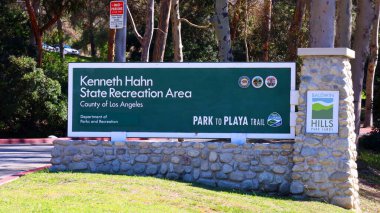 Los Angeles, Kaliforniya - 4 Ekim 2023: Kenneth Hahn State Recreation Area, Los Angeles 'ın Baldwin Hills Dağları' ndaki bir eyalet parkı birimi.