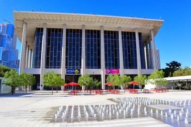 Los Angeles, Kaliforniya - 7 Ekim 2023: Jerry Moss Plaza, Los Angeles Müzik Merkezi 135 N Grand Ave, Los Angeles