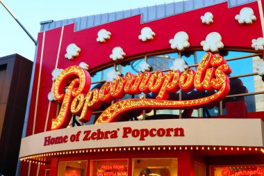 Universal City, Hollywood, California - 3 Ekim 2023: Evrensel Stüdyolar Hollywood 'da Citywalk' ta Zebra Popcorn 'un Evi