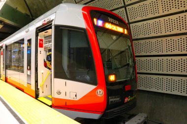 San Francisco, Kaliforniya 21 Ekim 2023: SFMTA MUNI Metro Light Rail, San Francisco Belediye Taşımacılık Ajansı