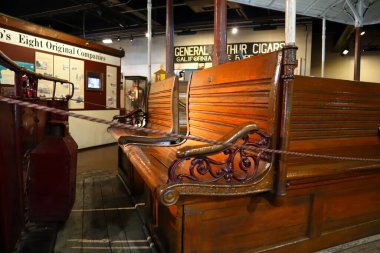 San Francisco, Kaliforniya - 25 Ekim 2023: San Francisco Kablo Otomobil Müzesi 'ndeki Sarmal Makine