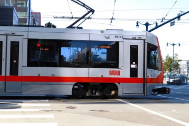 San Francisco, California - 23 Ekim 2023: SFMTA MUNI Metro Light Rail