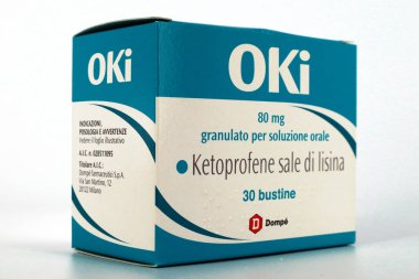 Roma, İtalya - 14 Şubat 2024: Ketoprofen lizin çözeltisi ile OKI ilacı. Oki, İtalya 'nın Domp Farmaceuticalı bir markasıdır.