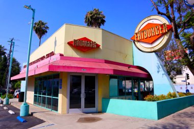 Los Angeles, California - 9 Temmuz 2024: FATBURGER, Amerikan hızlı restoran zinciri