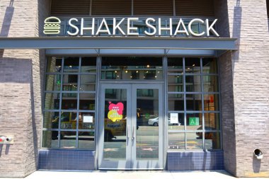 Hollywood, Los Angeles, Kaliforniya 16 Temmuz 2024 Shake Shack fast food restoranı