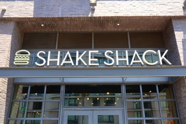 Hollywood, Los Angeles, Kaliforniya 16 Temmuz 2024 Shake Shack fast food restoranı
