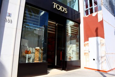 Beverly Hills, California - 18 Temmuz 2024: Rodeo Drive, Beverly Hills 'deki TOD Moda Dükkanı