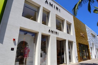 Beverly Hills, California - 18 Temmuz 2024: Rodeo Drive, Beverly Hills 'deki AMIRI moda mağazası