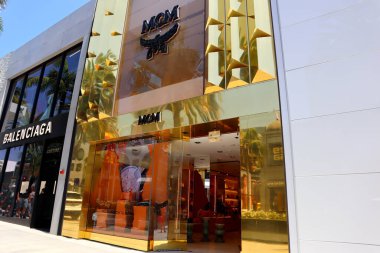 Beverly Hills, California - 18 Temmuz 2024: MCM Moda Mağazası Rodeo Drive, Beverly Hills