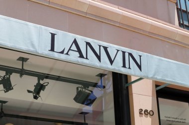 Beverly Hills, California - 18 Temmuz 2024: Rodeo Drive, Beverly Hills 'deki LANVIN moda mağazası