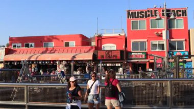 Venice Beach (Los Angeles), Kaliforniya - 5 Temmuz 2024: 1817 Ocean Front Walk 'daki Muscle Beach Venedik Spor Salonu